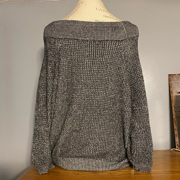 Express Scoop Neck Sweater - Picture 2 of 3